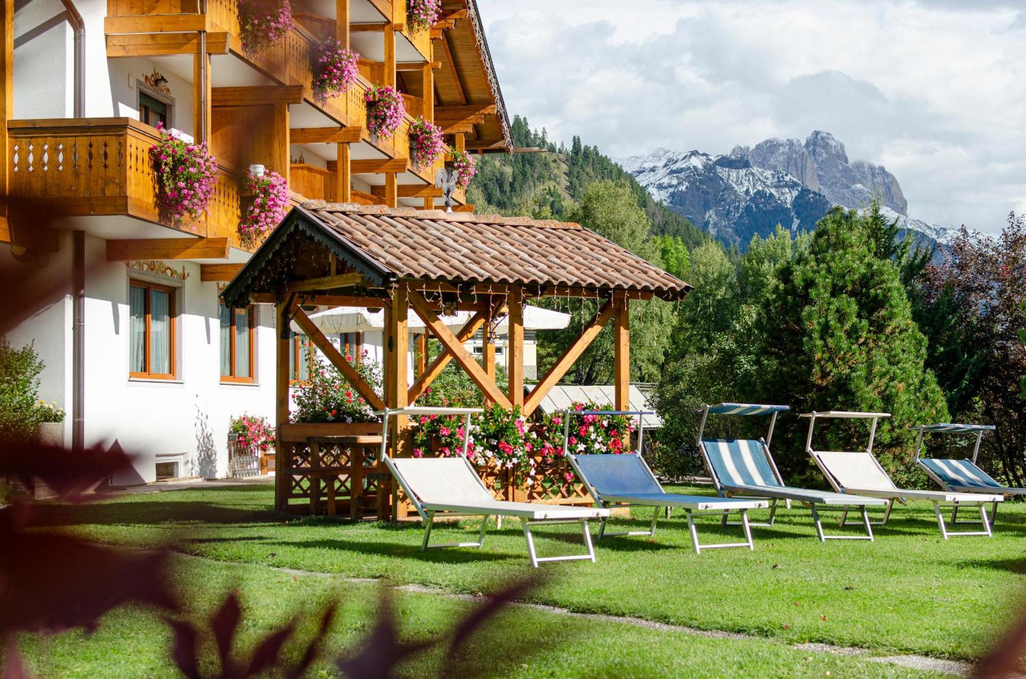 Villa Gemmy Pozza di Fassa Buitenkant foto
